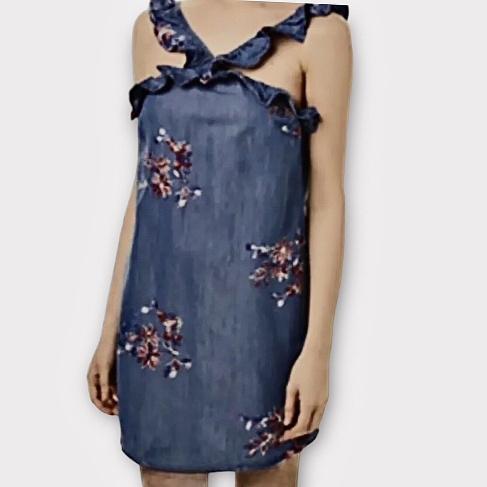 Romeo + Juliet Couture NEW Floral Embroidered Chambray Denim Mini Dress Sz Med